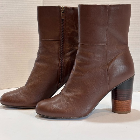 Very Volatile Women's Millian Boots Brown SZ 7 Side Zip Closure - Picture 5 of 13